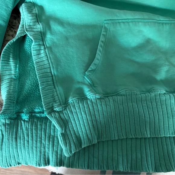 NWT American Eagle Outfitters Oversized Hoodie Size XS - Picture 4 of 4